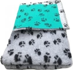 Vet Bed Grijs Met Voetprint Groene Rug 22mm 150x100 Cm -Huisdier Verkoop 1200x1150 17
