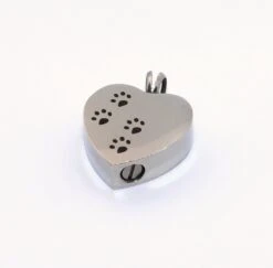 Mijn Assieraad - Ashanger - Hart - Dierenpootjes - Zilverkleurig - Hond - Kat 13 Mijn Assieraad - Ashanger - Hart - Dierenpootjes - Zilverkleurig - Hond - Kat -Huisdier Verkoop 1200x1181 8