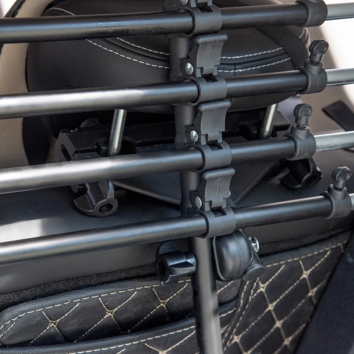 Hondenrek Auto - Hondenrek - Autorek Hond - Bagagerek - Verstelbaar - Staal - Zwart 8 Hondenrek Auto - Hondenrek - Autorek Hond - Bagagerek - Verstelbaar - Staal - Zwart - Afbeelding 6