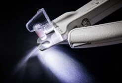 Professionele Oplaadbare LED Licht Nagelknipper, Hond, Kat, Knaagdier, Huisdieren | Dog, Cat, Nail Clipper LED Light, Rechargeable, USB Kabel | Nagelvijl - Nagelschaar Met Vijl, Opvang Van Nagels | Vergrootglas 5x | Extreem Veilig & 100% Effectief -Huisdier Verkoop 1200x818 1