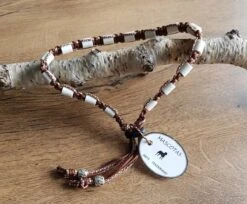 Anti Tekenband Met EM Kralen 100% Natuurlijk Bruin Gemeleerd Maat 40-50 Cm